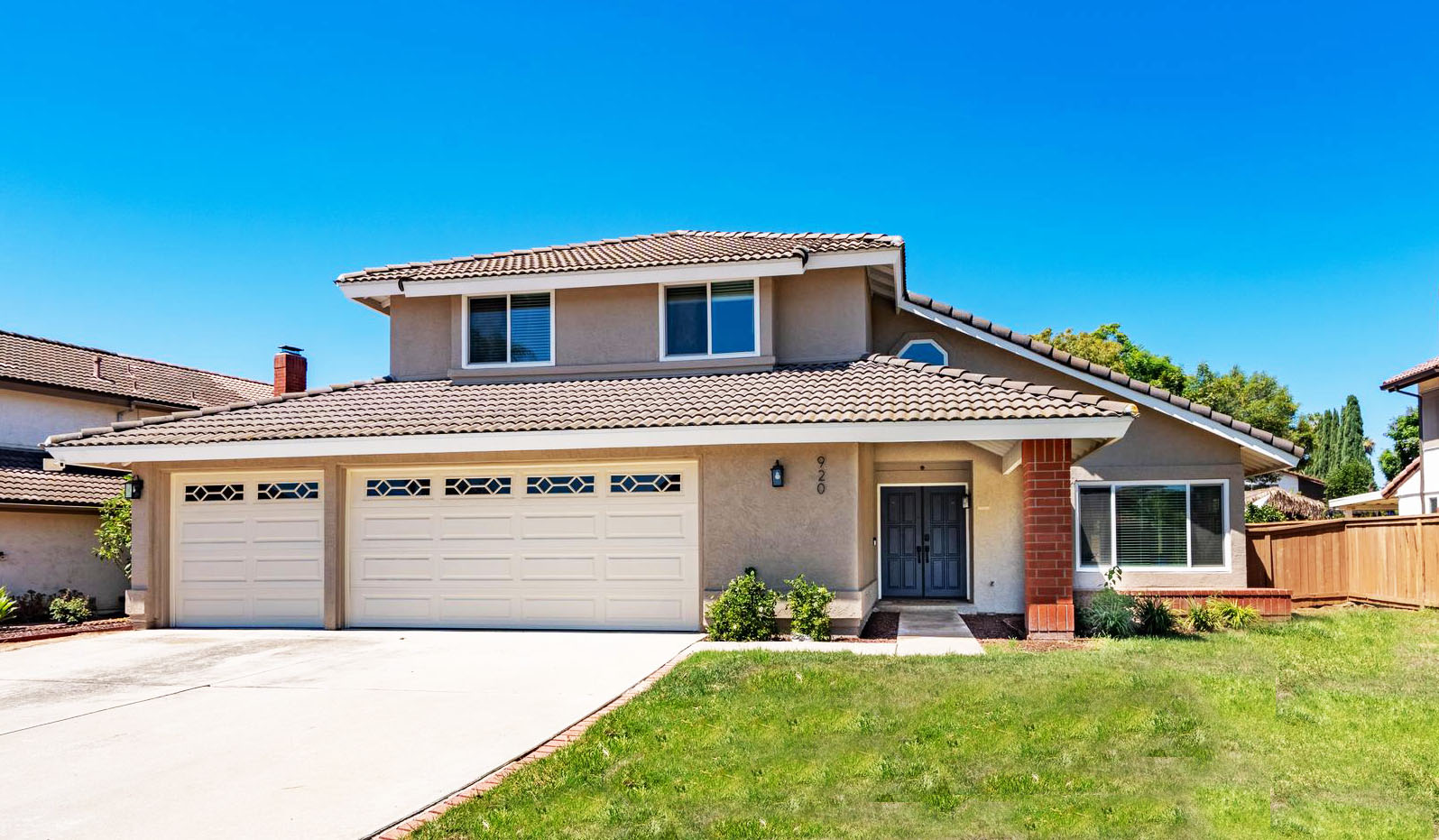 Property main image